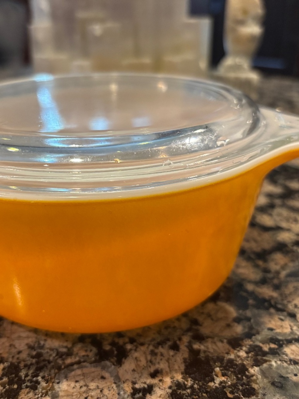 vintage Pyrex 472 orange Cinderella round casserole dish